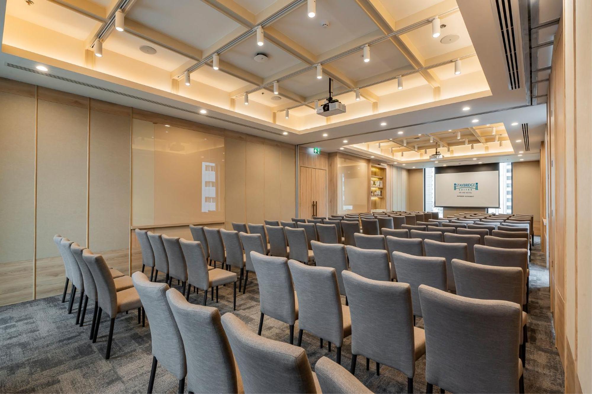 Staybridge Suites Bangkok Sukhumvit By Ihg Luaran gambar